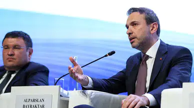 Bakan Bayraktar: Türkiye'de Enerji Merkezi 2024'te Oluşturulabilir