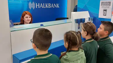 Düzce'de İlkokulda Düzenlenen Yardım Kampanyasında Toplanan Para Filistin'e Bağışlandı