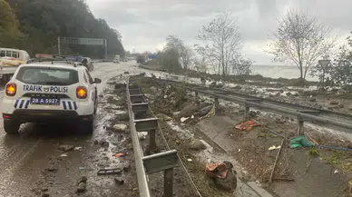 Güncelleme 3 - Giresun'da Fırtına Sonucu Yükselen Dalgalar Zarara Yol Açtı