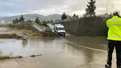 Güncelleme - Trabzon'da Fırtına Sonucu Yükselen Dalgalara Kapılan 2 Kişi Kayboldu
