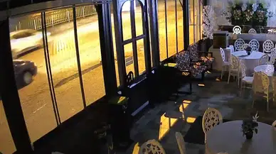 Karabük'te Seyir Halindeki Otomobilde Çıkan Yangın Söndürüldü