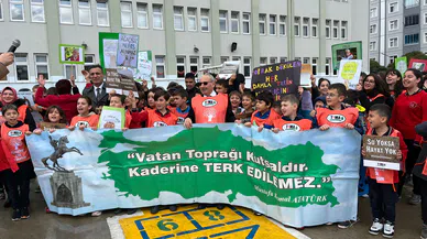 Tema Temsilcileri ve Öğrenciler "Toprağa Saygı" İçin Yürüdü