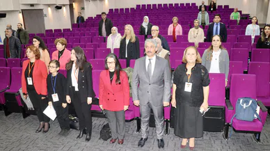 Trabzon'da, "Dijital Dünyada Çocuk Haklarının Korunması" Sempozyumu Düzenlendi