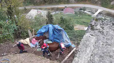 Trabzon'da Yamaçtan Yuvarlanan İnek İtfaiye Ekiplerince Kurtarıldı