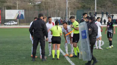 6 Gol ve 1 Kırmızı Kartın Çıktığı Maçın Sonunda Ortalık Karıştı