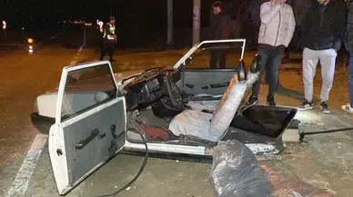 Arazi Aracı ile Çarpışan Araba İkiye Bölündü: 5 Yaralı