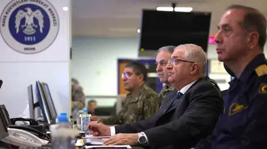 Bakan Güler, Irak ve Suriye’nin Kuzeyindeki 29 Gayenin İmha Edildiği Hava Harekatlarını Sevk ve Yönetim Etti