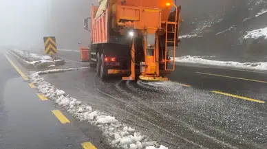 Bolu Geçişinde Aralıklarla Kar Yağışı Tesirli Oluyor