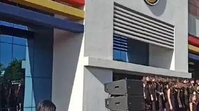 Cumhuriyet Bayramı’ndaki Siyasi İçerikli Konuşmasıyla Gündem Olan Öğretmen Hakkında İş Akdi Feshi Kararı