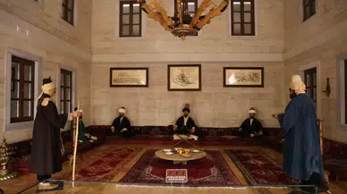 Cumhuriyet Tarihinin Birinci Külliye Alanında Ziyaretçi Yoğunluğu