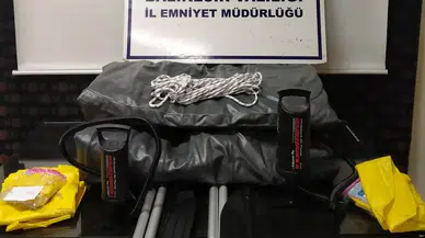 Edremit’te 11 Sistemsiz Göçmen ve 2 Yabancı Asıllı Organizatör Yakalandı