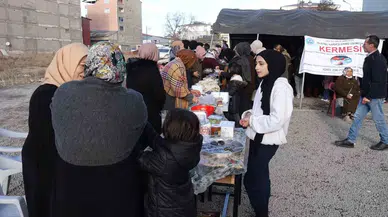 Erciş’te Filistin’e Yardım Kampanyası Düzenlendi