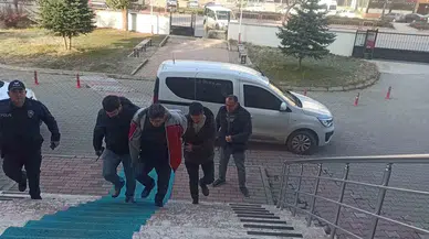 Eski Eşini ve Kızını Öldüren Kuşkulu Adliyeye Sevk Edildi