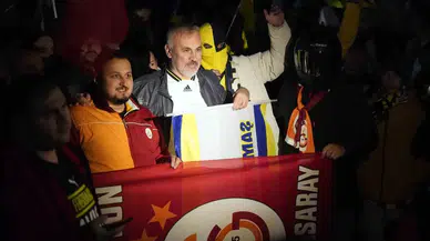 Fenerbahçeli ve Galatasaraylı Taraftarlar, Sabiha Gökçen Havalimanı’na Akın Etti