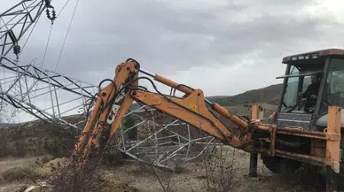 Fırtına Sonrası Elektrik Kesintileriyle Uğraş: Elektrik Şirketi 305 Araç ve 882 İşçi ile Alanda