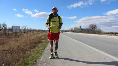 Fransa’dan Yola Çıkan Koşucu, Koşa Koşa Adana’daki Maratona Gidiyor
