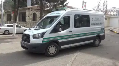 Hafif Ticari Araç ile Motosiklet Çarpıştı: 1 Meyyit, 1 Yaralı