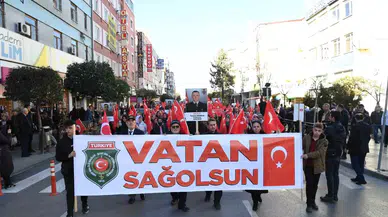 Ispartalı Yüzlerce Vatandaş Şehitler İçin Yürüdü