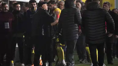 İstanbulspor Lideri Ecmel Faik Sarıalioğlu, Ekibi Alandan Çekti