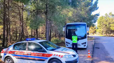 Jandarmadan Trafikte Kural İhlali Yapanlara 17 Bin 845 TL İdari Yaptırım Para Cezası