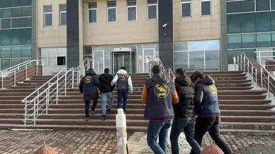 Kars’ta Biri Fetö/Pdy Terör Örgütü Üyesi 3 Kişi Yakalandı