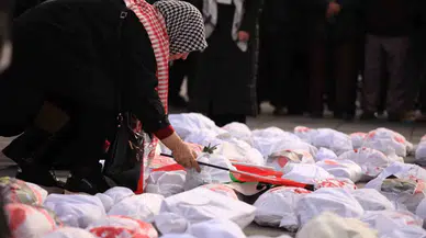 Konyalı Bayanlardan İsrail’e "Bebek Kefenli" Reaksiyon