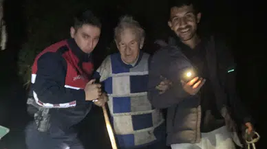 Mantar Toplamak İçin Gittiği Ormanda Kayboldu, Jandarma Ailesine Teslim Etti