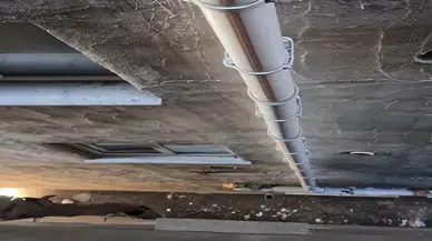 Meskeninde Doğum Yaptıktan Sonra Bebeğini Bina Boşluğuna Attı