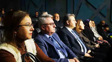 Şehit Ailelerini ve Gazileri Duygulandıran Sinema Sineması