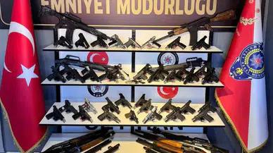 Seyhan Polisi 58 Ruhsatsız Silah Ele Geçirdi, 12 Kişi Tutuklandı