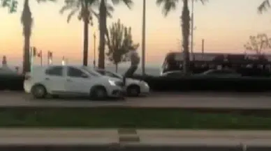 Sinema Sahnesi Değil Gerçek: "Seyir Halindeki Aracın Üstüne Bu türlü Atladı"