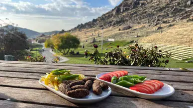 Sivrihisar’ın ’Zıralı Köfte’sini Birinci Sefer Yiyenler Tadını Unutamıyor