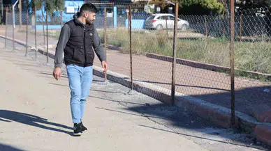 ’Tapulu Arazim’ Deyip Kaldırımı Telle Çevirdi