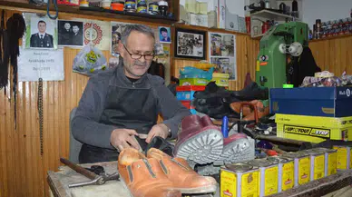 Unutulmaya Yüz Tutmuş Mesleğini 40 Yıldır Yaşatıyor
