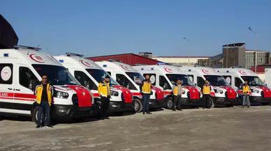 Van’ın Sıhhat Filosuna 6 Yeni Ambulans Eklendi