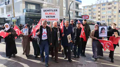 Vanlı Annelerin Evlat Nöbeti Sürüyor