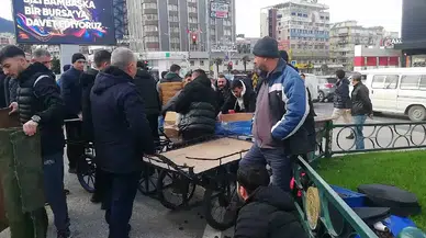 Zabıta Müsaadesiz Ceviz ve Kestane Satan Seyyar Satıcılara Göz Açtırmadı