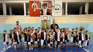 58 Kardeş Sportmen, Tıpkı Kulübün Çatısı Altında Uğraş Ediyor
