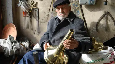 77 Yıldır Türkiye’nin Minberi ve Minarelerini Süslüyor