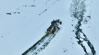 Ağrı’da "Kar Kaplanları" Kapanan Yollar İçin Seferber Oldu