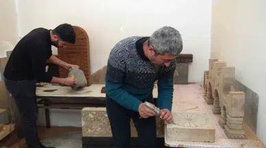 Ahlat’ın Taş Personelliği Gelecek Nesillere Aktarılacak