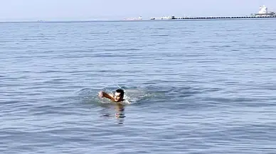 Akdeniz’in Serin Sularında Ocak Güneşinin Tadını Çıkardı