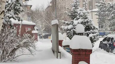 Ardahan’da Kar Kalınlığı 40 Santimetreyi Buldu, 207 Köy Yolu Ulaşıma Kapandı