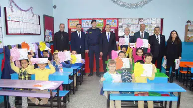 Ayvalık’ta Öğrencilerin Karne Heyecanı