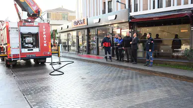 Biga’da Avm’de Çıkan Yangın Korkuttu