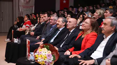 “Bir Türkü Tiyatrosu” Keçiören’de Sahnelendi