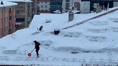Bitlis’te Yürekleri Ağızlara Getiren Çatı Paklığı