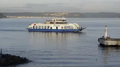 Çanakkale-Eceabat Çizgisinde Kimi Feribot Seferleri İptal Edildi