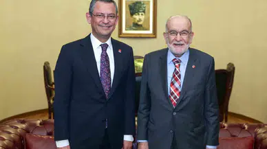 CHP Genel Lideri Özel, Saadet Partisi Genel Lideri Karamollaoğlu ile Bir Ortaya Geldi