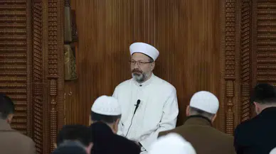 Diyanet İşleri Lideri Erbaş, Sabah Namazında Kızılcahamamlılarla Bir Ortaya Geldi